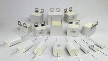 2018年中國超級電容器市場 百億規(guī)模驅動下的儲能新篇章